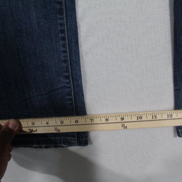 Levi's Women Blue Jeans Demi Curve Casual Size 30 - Picture 6 of 11